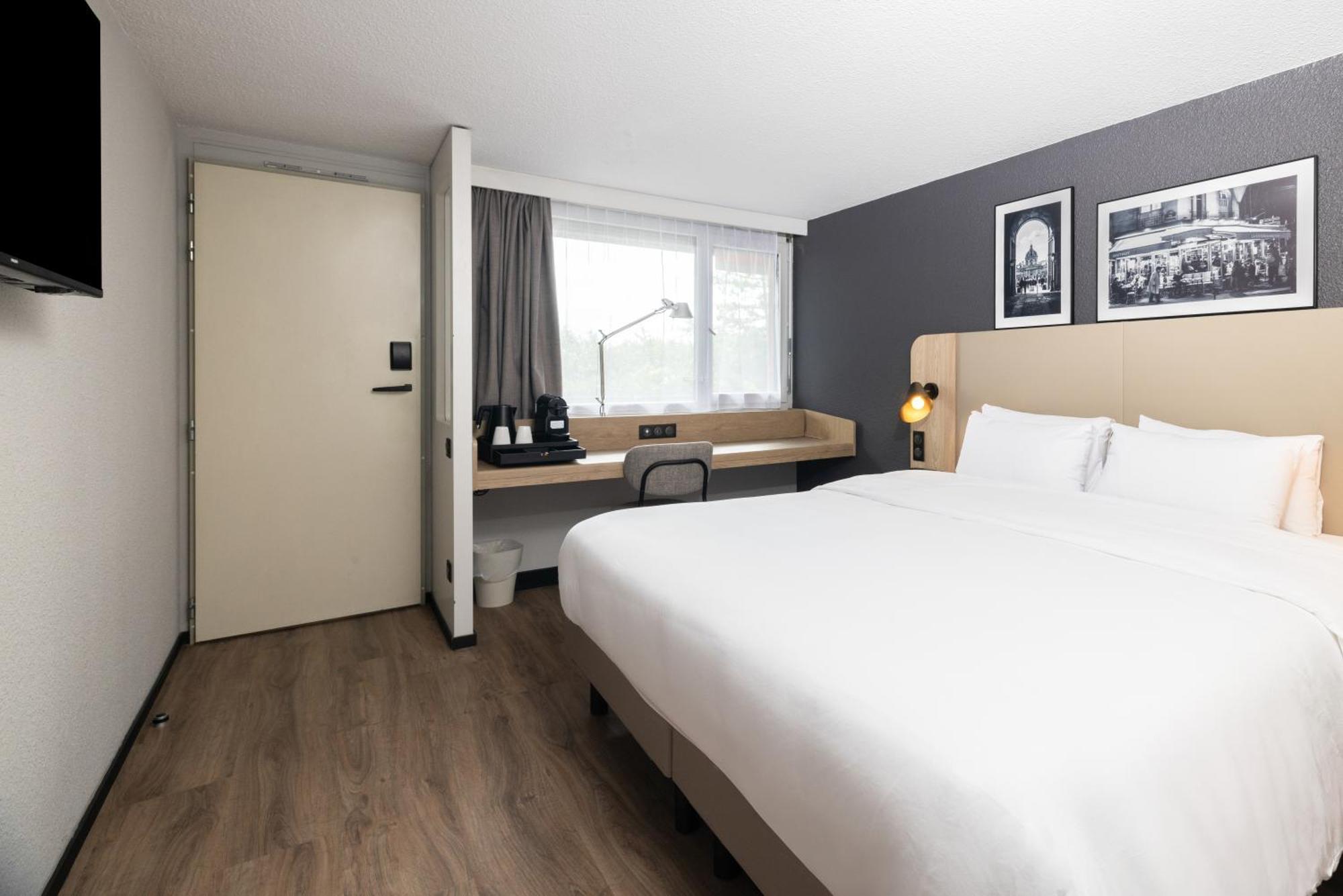 Campanile Montpellier Est Le Millenaire Hotel Bagian luar foto